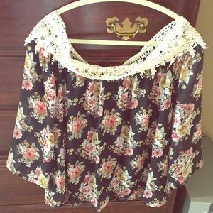 Off-the-shoulder Top